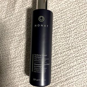 Monat purifying shampoo